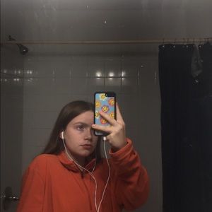 Meet your Posher, Neva